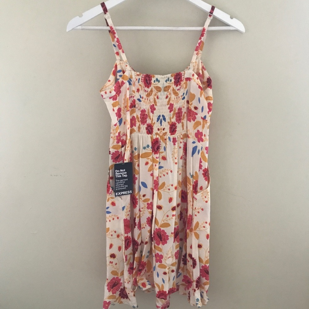 Women dress NWT XS